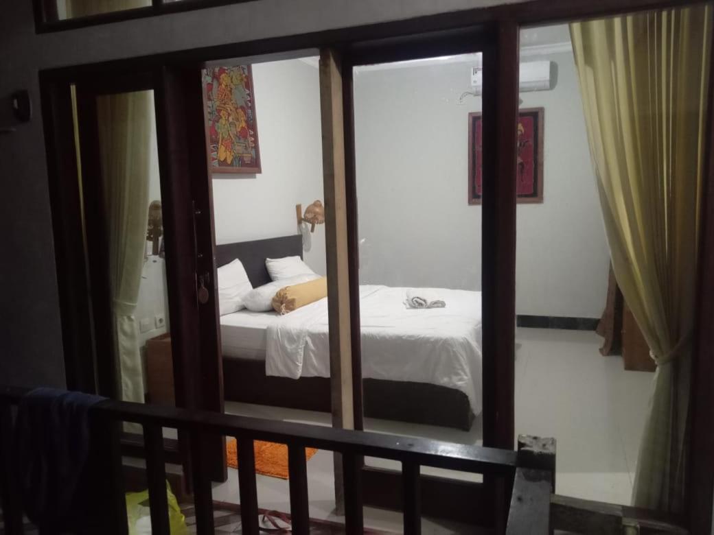 Kri Homestay Kuta  Экстерьер фото